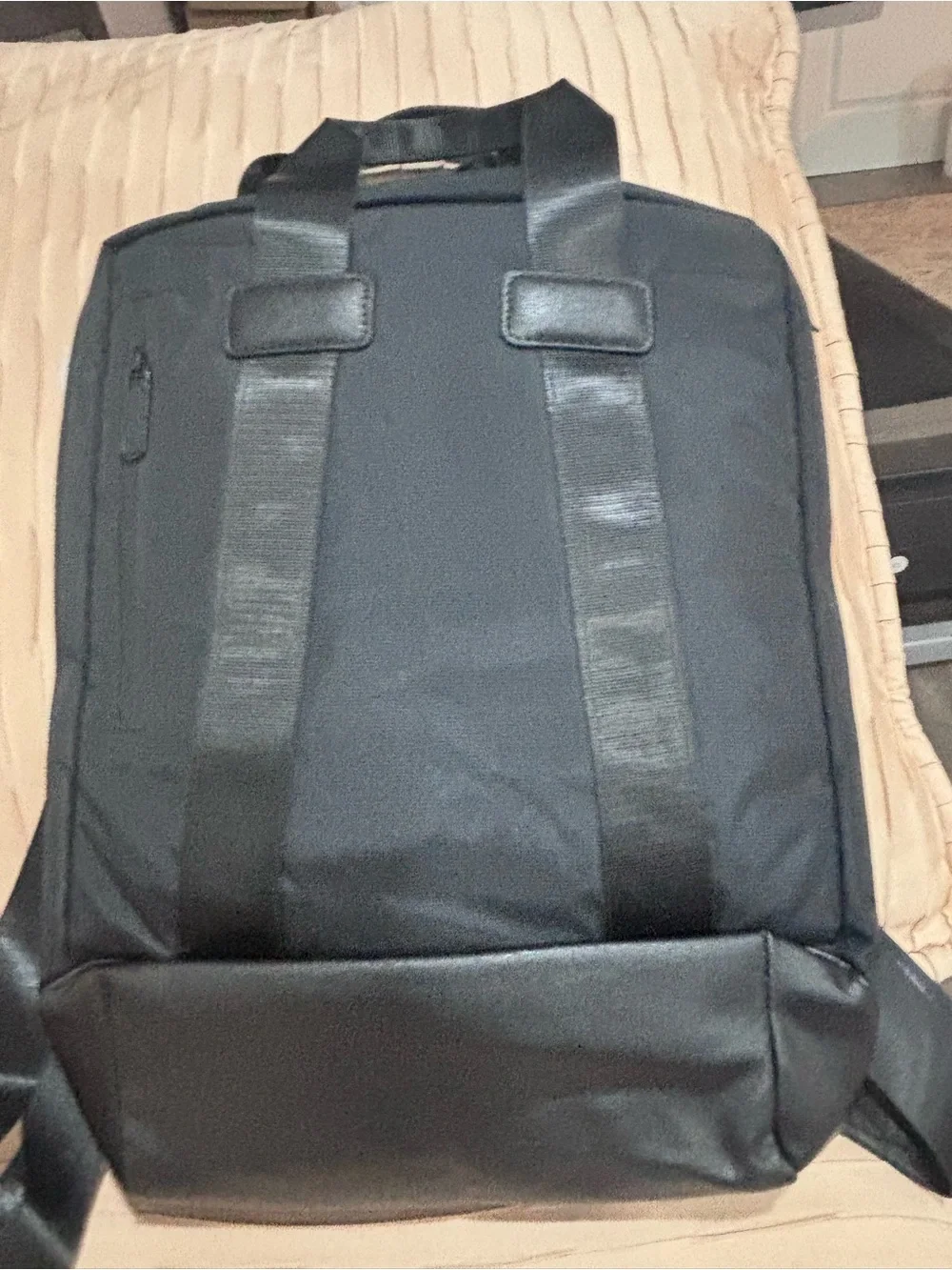 Urban Minimalist Black Men's Backpack - Everyday Commuter